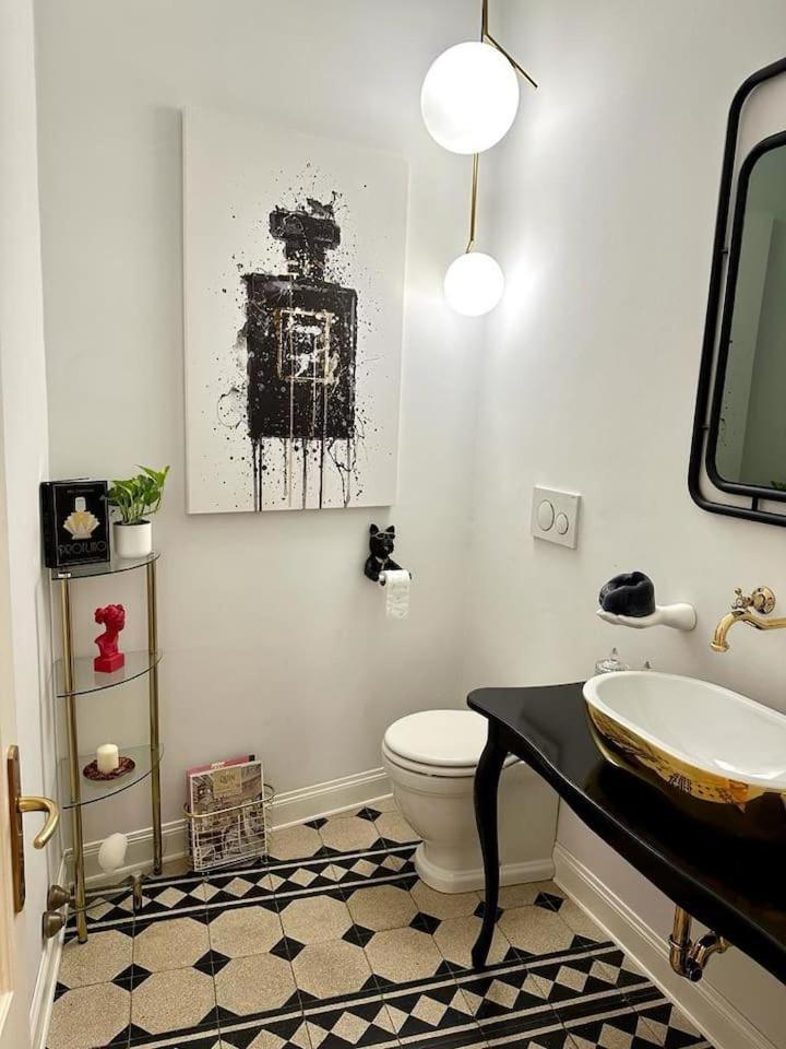 Bay Of Art Apartment ตรีเอสเต ภายนอก รูปภาพ